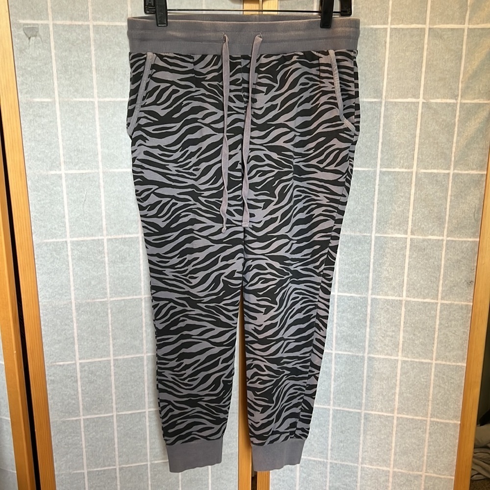 Torrid Slate Grey Zebra Print Drawstring Jogger F… - image 6